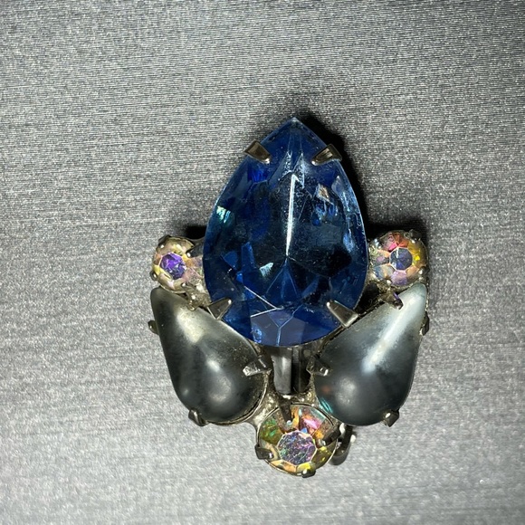 Garne Vintage Clip On Earrings AB & Blue Rhinestone with  Satin Glass gorgeous - Picture 5 of 8